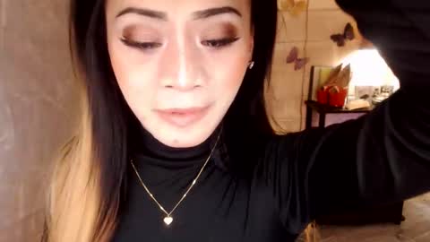 Snapshot of 1bigsurprise4you chatting on 10/25/25, 03:03 angel online show from 10/25/25, 03:03