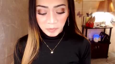 Snapshot of 1bigsurprise4you chatting on 10/26/25, 07:31 angel online show from 10/26/25, 07:31