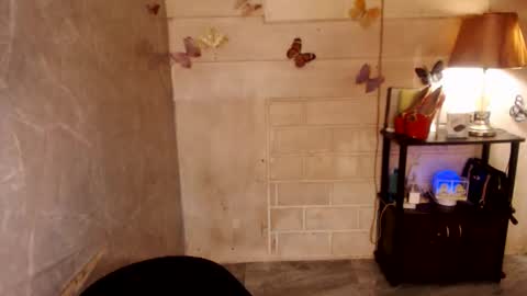 Snapshot of 1bigsurprise4you chatting on 10/29/25, 02:47 angel online show from 10/29/25, 02:47