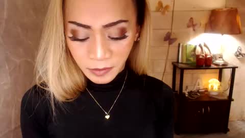 Snapshot of 1bigsurprise4you chatting on 02/10/26, 03:10 angel online show from 02/10/26, 03:10