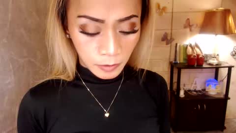 Snapshot of 1bigsurprise4you chatting on 02/13/26, 03:13 angel online show from 02/13/26, 03:13