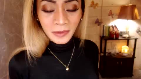 Snapshot of 1bigsurprise4you chatting on 02/14/26, 03:25 angel online show from 02/14/26, 03:25