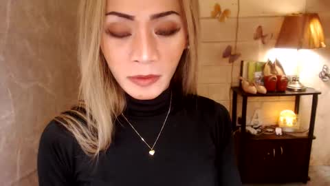 Snapshot of 1bigsurprise4you chatting on 03/14/26, 10:04 angel online show from 03/14/26, 10:04