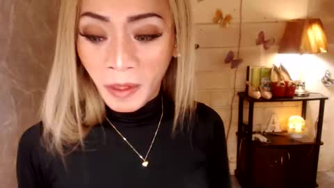 Snapshot of 1bigsurprise4you chatting on 03/16/26, 07:18 angel online show from 03/16/26, 07:18