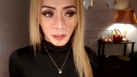 Snapshot of 1bigsurprise4you chatting on 04/02/26, 07:44 angel online show from 04/02/26, 07:44