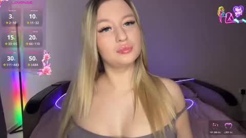 Luna and Alex online show from 03/21/26, 07:24