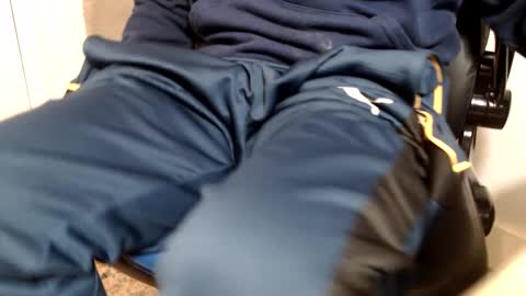 Snapshot of 1dad2plz chatting on 02/12/25, 12:01 i erupt if you suck ur nipples 4 me and look at the camera while watching me online show from 02/12/25, 12:01