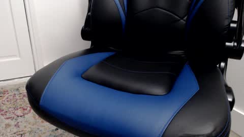 Snapshot of 1dad2plz chatting on 02/27/25, 11:52 i erupt if you suck ur nipples 4 me and look at the camera while watching me online show from 02/27/25, 11:52