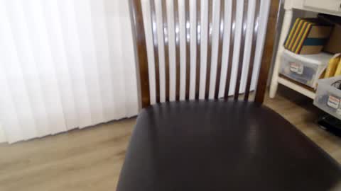 Snapshot of 1dad2plz chatting on 09/30/25, 11:15 i erupt if you suck ur nipples 4 me and look at the camera while watching me online show from 09/30/25, 11:15