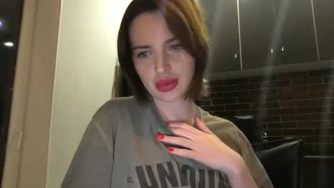 DOVE online show from 12/17/24, 03:06