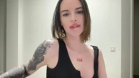 DOVE online show from 10/13/25, 06:08