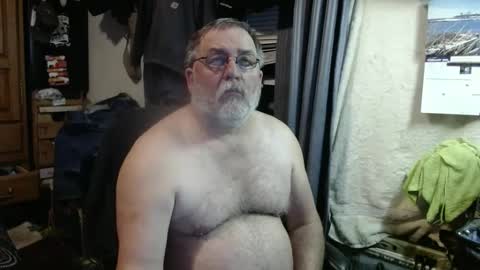 Snapshot of 1dusty60 chatting on 02/10/25, 05:14 1dusty60 online show from 02/10/25, 05:14