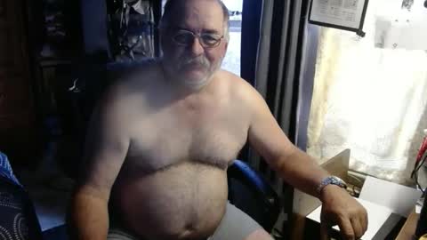 Snapshot of 1dusty60 chatting on 11/09/25, 02:15 1dusty60 online show from 11/09/25, 02:15