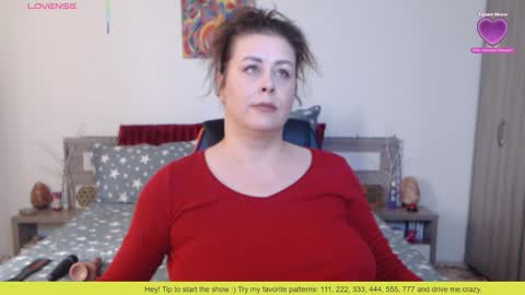 Felicity online show from 11/11/25, 09:53