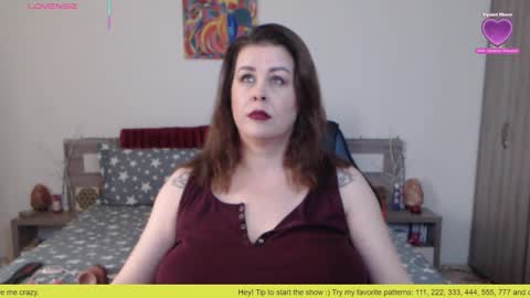 Felicity online show from 11/12/25, 08:15