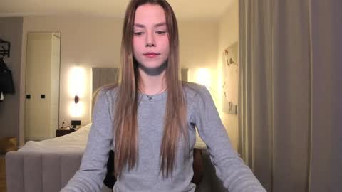 Snapshot of 1i1ypa1mer chatting on 12/02/24, 06:54 Lily 3 online show from 12/02/24, 06:54