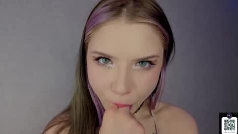 Snapshot of 1ktimes_goodnight chatting on 03/11/26, 01:39 Mia online show from 03/11/26, 01:39