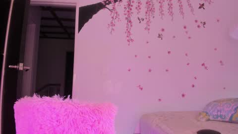 laiaa rivas online show from 01/20/25, 05:48