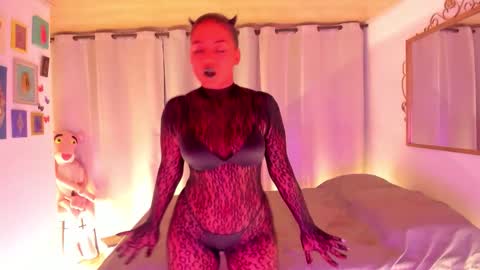 laiaa rivas online show from 10/26/25, 03:12