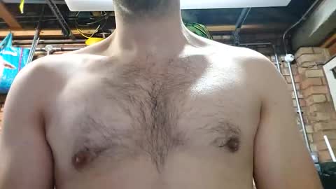 Snapshot of 1lifelive chatting on 10/20/25, 09:04 1lifelive online show from 10/20/25, 09:04