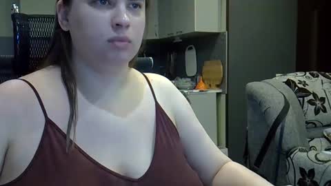 1LINDSEY1 online show from 09/19/25, 05:13