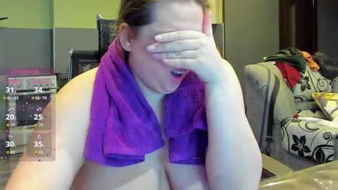 1LINDSEY1 online show from 10/02/25, 12:34