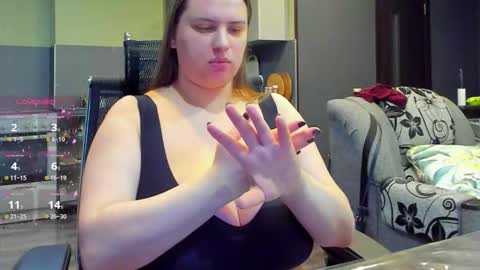 1LINDSEY1 online show from 10/29/25, 04:48