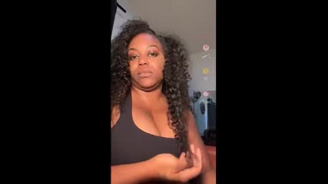 Snapshot of 1lookurhooked chatting on 03/09/26, 01:20 Lillycakes online show from 03/09/26, 01:20