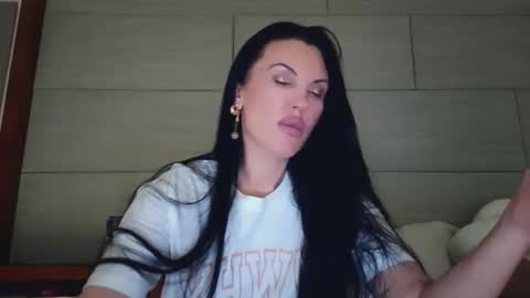 Snapshot of 1lovely1 chatting on 02/22/26, 03:51 Onna online show from 02/22/26, 03:51