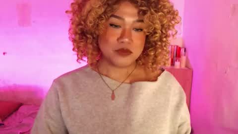 Snapshot of 1lovelymess chatting on 04/14/26, 06:19 1lovelymess online show from 04/14/26, 06:19