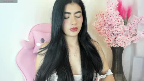 Snapshot of 1m_emily chatting on 04/20/26, 10:11 . online show from 04/20/26, 10:11