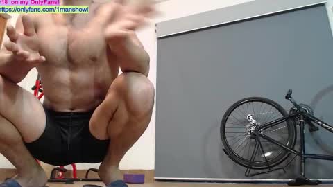 Snapshot of 1manshow11 chatting on 10/17/25, 02:41 1manshow11 online show from 10/17/25, 02:41