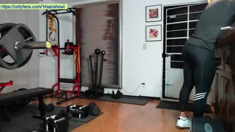1manshow11 online show from 08/04/26, 10:51