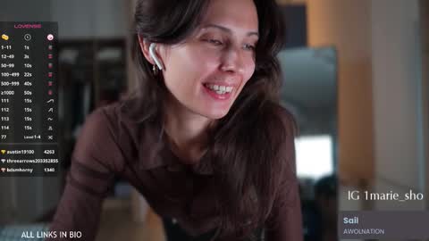 Marie online show from 09/22/25, 06:10