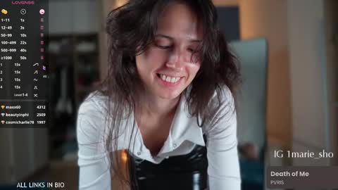 Marie online show from 10/20/25, 06:30