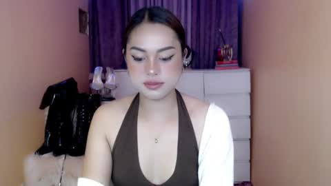 Snapshot of 1miracle_tranny chatting on 06/27/26, 06:07 1miracle_tranny online show from 06/27/26, 06:07