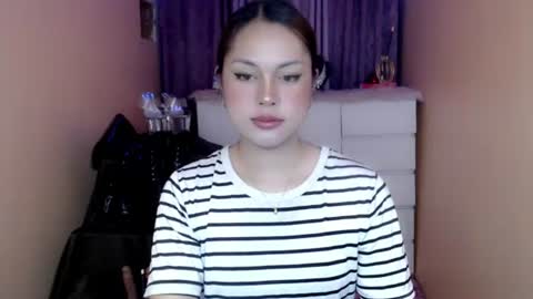 Snapshot of 1miracle_tranny chatting on 07/08/26, 05:23 1miracle_tranny online show from 07/08/26, 05:23