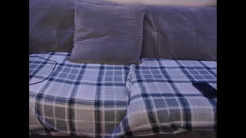 Snapshot of 1n2deep chatting on 03/06/25, 01:16 1n2Deep online show from 03/06/25, 01:16