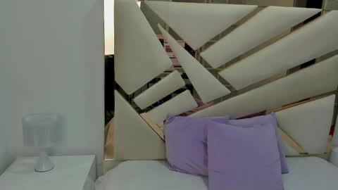 Luisa online show from 03/11/25, 08:52