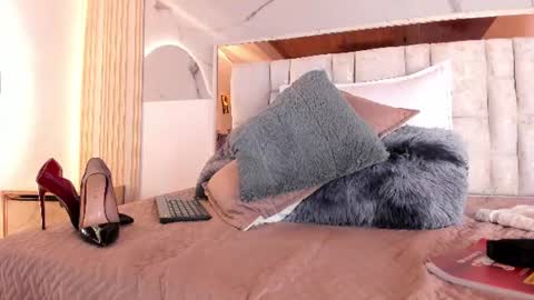 Snapshot of 1naughty_milf chatting on 07/02/26, 03:29 Luisa online show from 07/02/26, 03:29