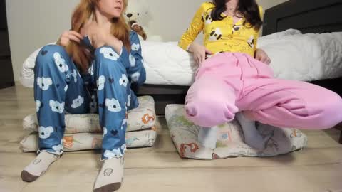 Snapshot of 1nwardly_beauty chatting on 11/16/25, 07:30 molly online show from 11/16/25, 07:30