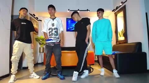 Snapshot of 1pushman chatting on 02/24/26, 02:04 pushman online show from 02/24/26, 02:04