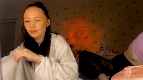 Snapshot of 1rapunzel chatting on 12/15/25, 08:24 1rapunzel online show from 12/15/25, 08:24