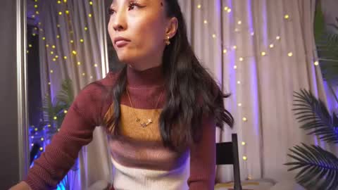 Snapshot of 1reisatumi chatting on 11/06/25, 01:12 Rei online show from 11/06/25, 01:12