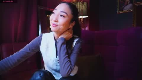 Snapshot of 1reisatumi chatting on 11/20/25, 01:33 Rei online show from 11/20/25, 01:33