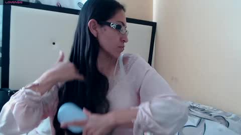 paola online show from 05/14/26, 09:43