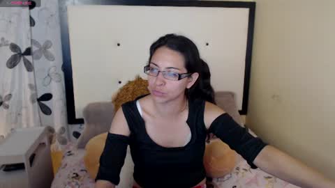 Snapshot of 1sasha_grey__1 chatting on 06/14/26, 03:19 paola online show from 06/14/26, 03:19