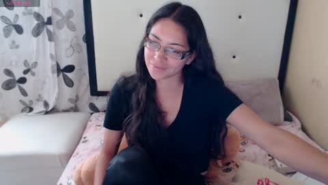 Snapshot of 1sasha_grey__1 chatting on 06/29/26, 10:10 paola online show from 06/29/26, 10:10