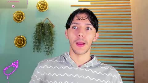 Snapshot of 1sebass chatting on 10/12/25, 01:32 Sebastian online show from 10/12/25, 01:32