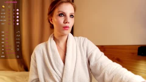 Snapshot of 1slavicdoll chatting on 09/26/25, 01:20 VICTORIA online show from 09/26/25, 01:20